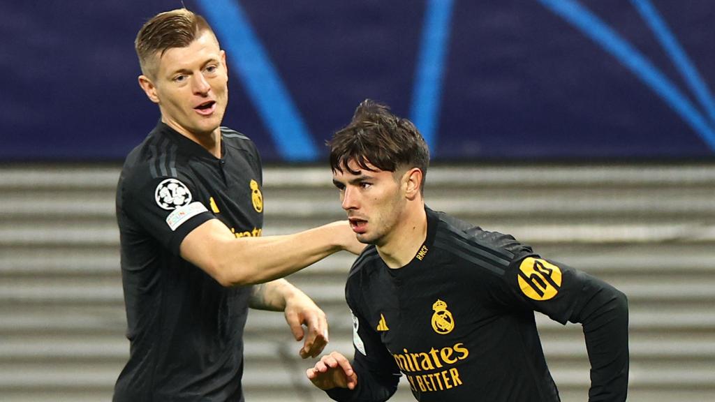 Brahim celebra el gol con la presencia de Toni Kroos.