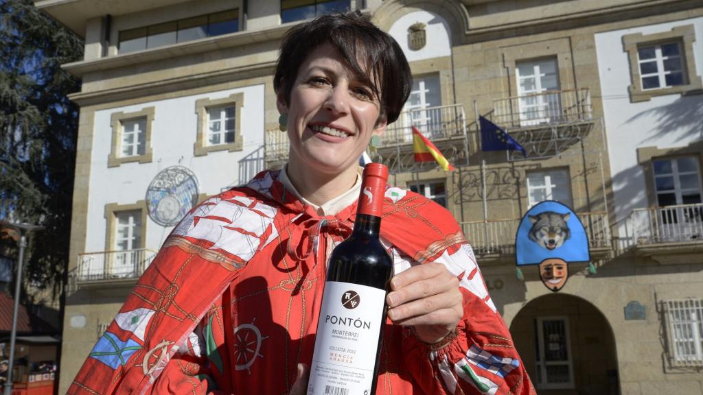 La candidata del BNG a la Presidencia de la Xunta, Ana Pontón, este martes en los carnavales de Verín (Orense).