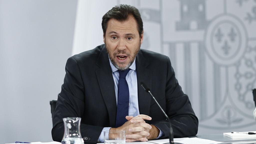 El ministro de Transportes, Óscar Puente durante la rueda de prensa tras el Consejo de Ministros