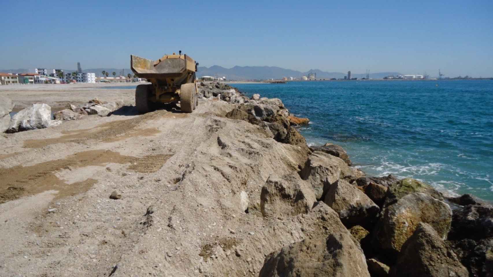 Regeneración de la playa de Benafeli, en Castellón.