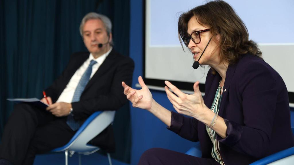 Meritxell Serret durante la charla del ciclo este miércoles en Alicante.