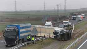 Imagen del accidente de este miércoles en la provincia de Palencia.
