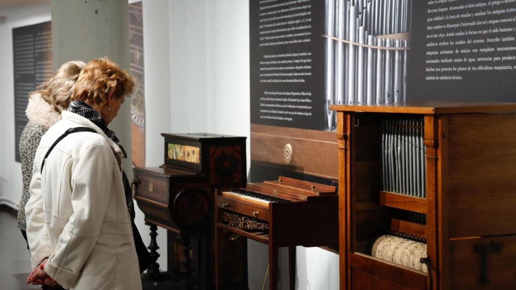 La exposición de la Casa Revilla.