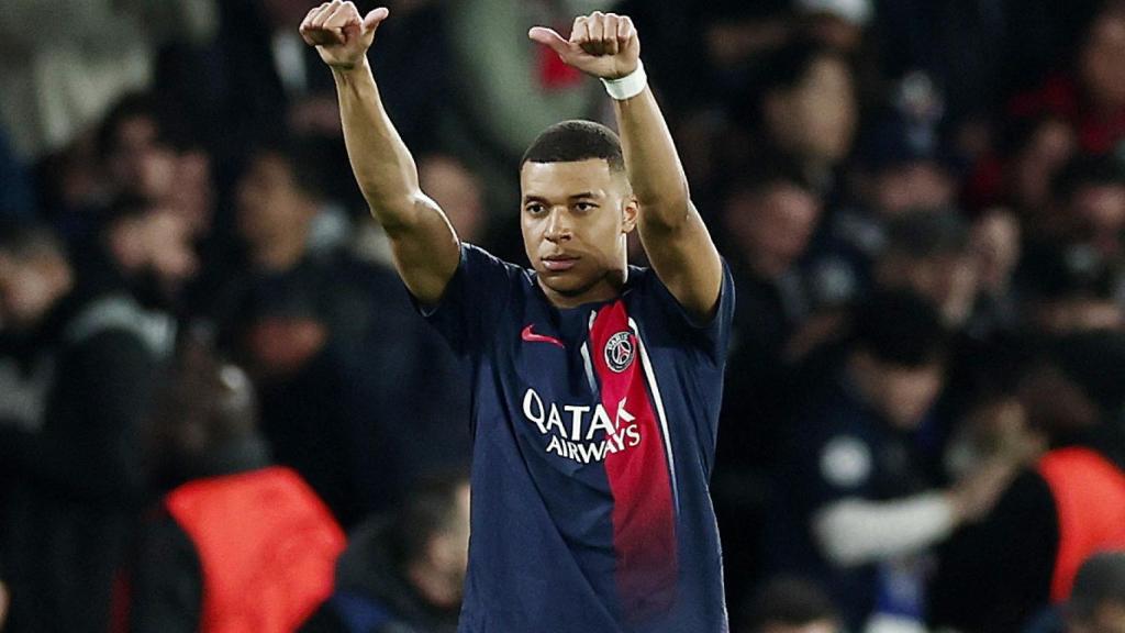 Mbappé celebra el primer gol ante la Real Sociedad.