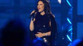 La cantante Laura Pausini, actúa durante la gala de entrega de los Latin Grammy 2023.