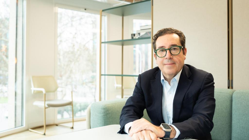 Santiago Rodríguez, frente al objetivo del fotógrafo.