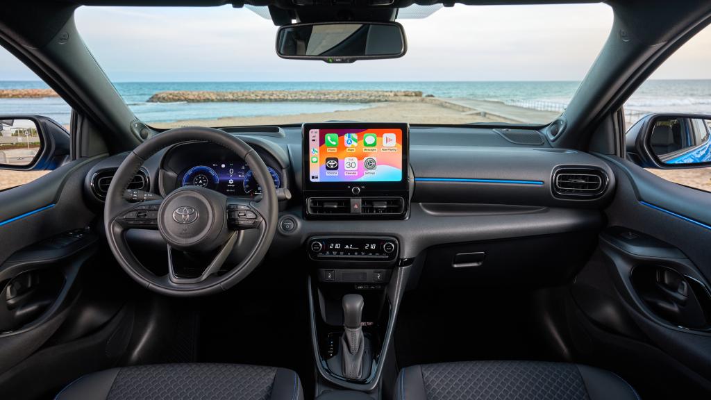 Interior del Toyota Yaris.