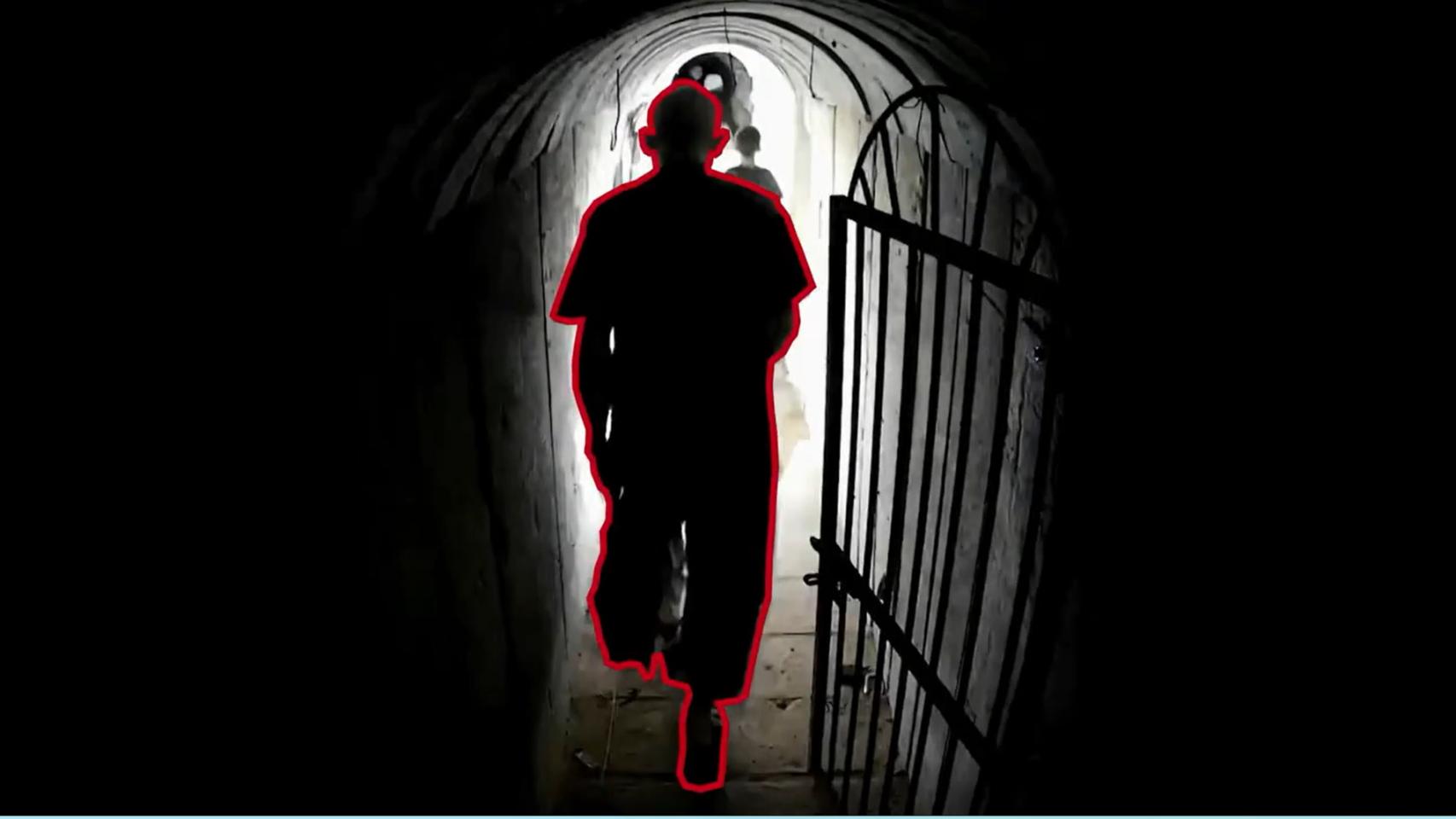 Captura de pantalla del vídeo que muestra a Yahya Sinwar escapando de Jan Yunis.