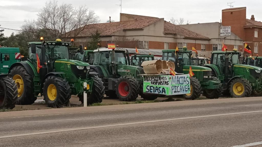 La Comunidad de Regantes de Macías Picavea pide el arreglo de una tubería