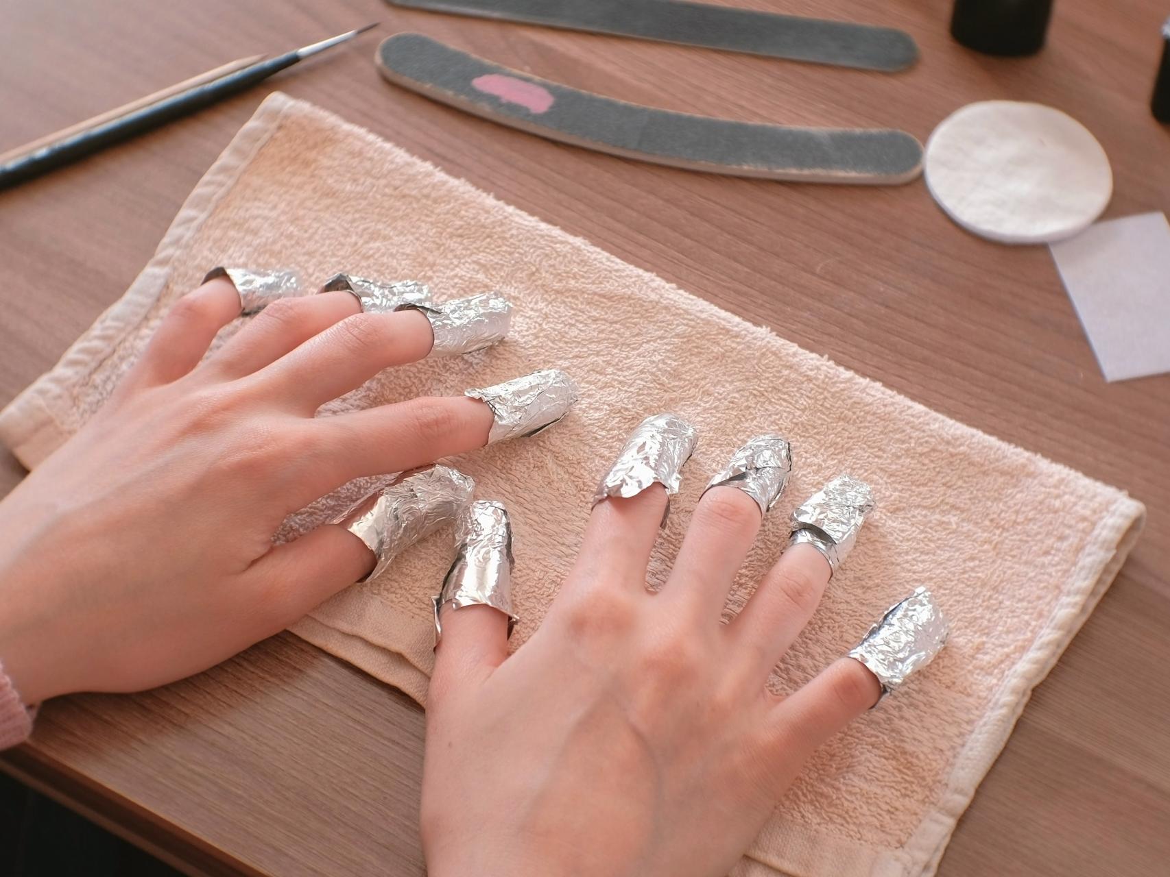 Cómo quitar las cutículas de las uñas - 5 pasos