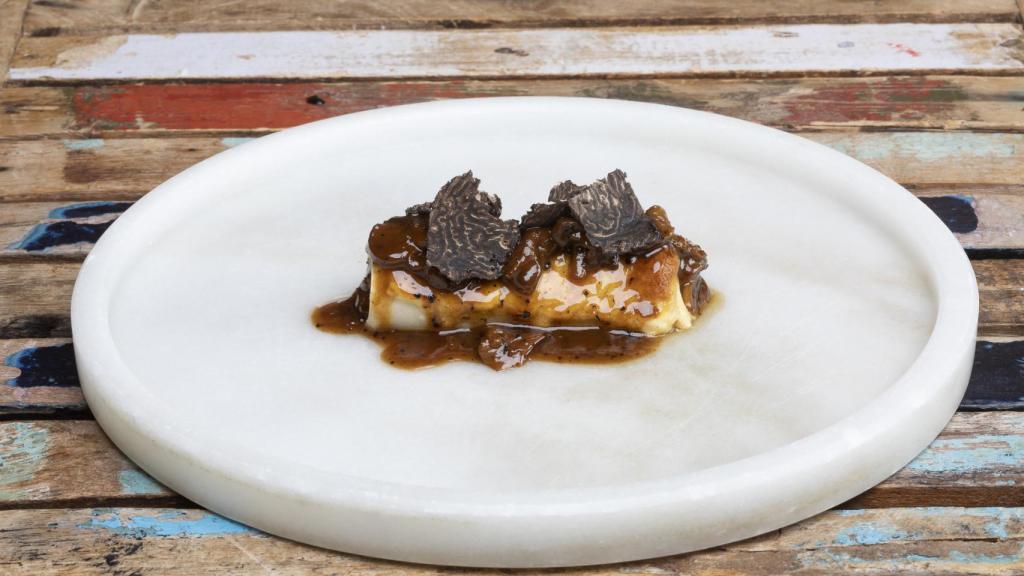 Canelón de pollo campero con trufa y setas