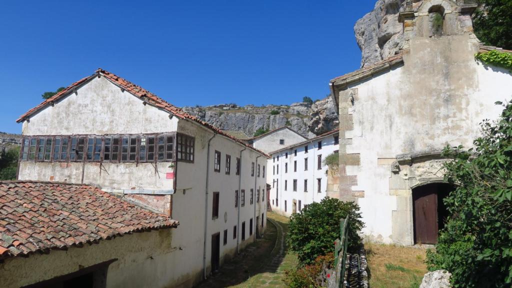 La capilla y viviendas de la aldea de Palencia