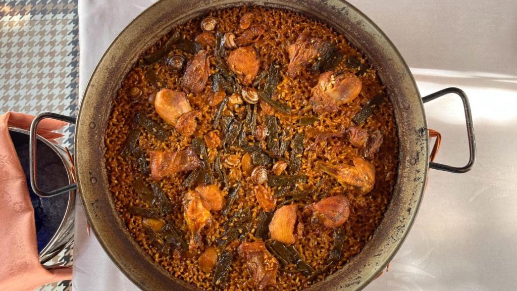 Una paella hecha con los pasos de Julián García.