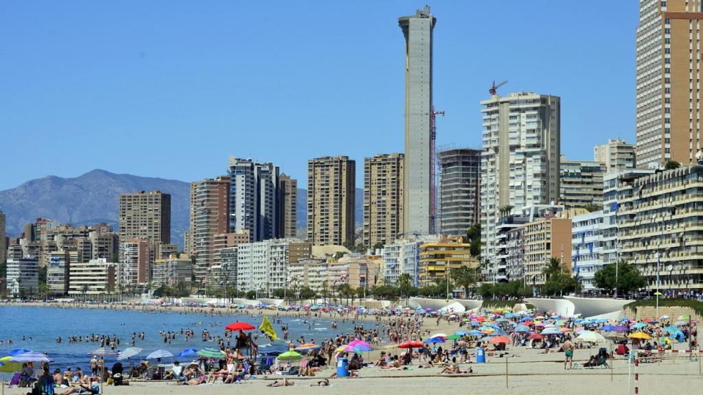 Una playa de Benidorm en una imagen de archivo.