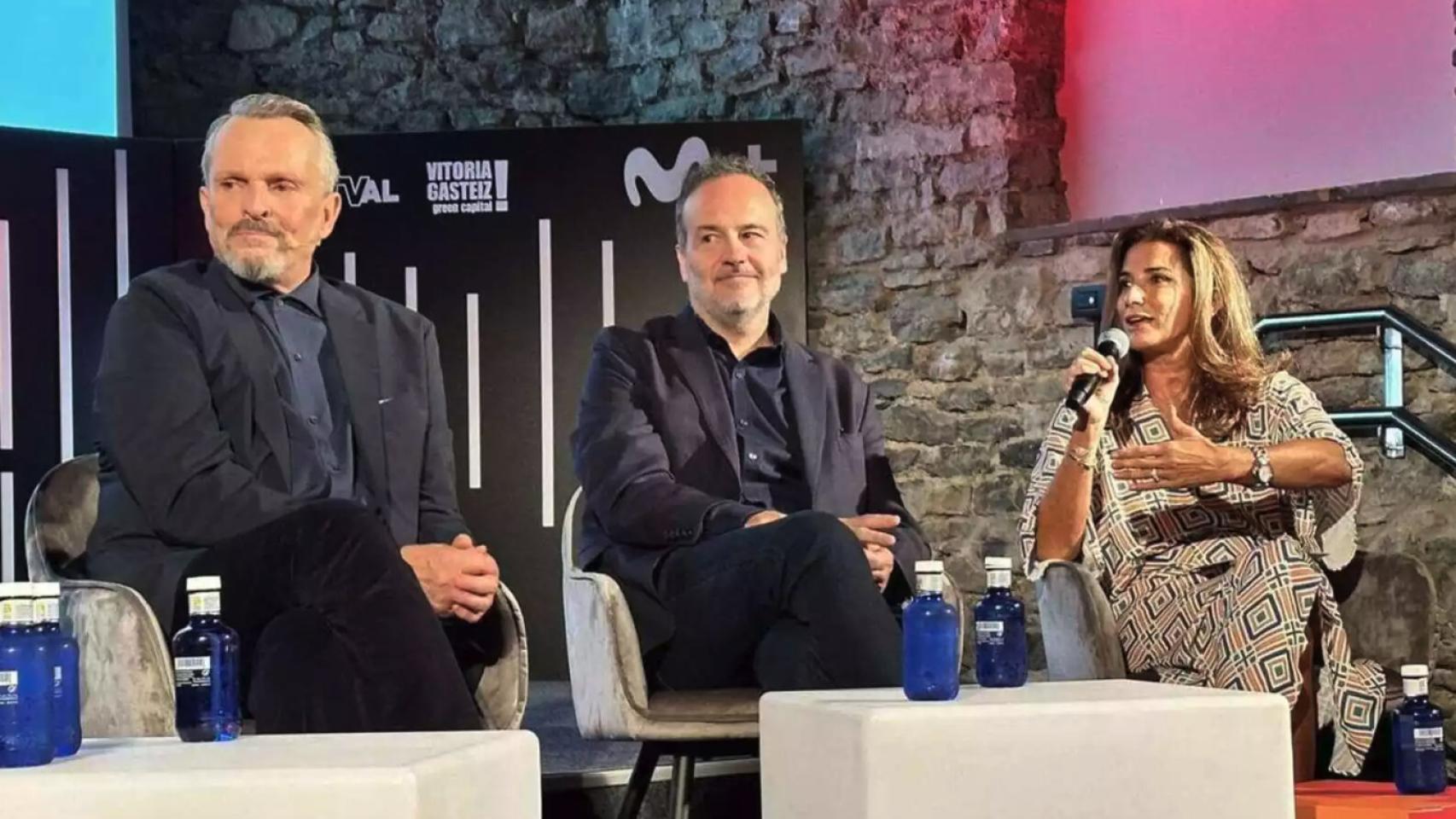 Jorge Ortiz de Landázuri, Miguel Bosé y Macarena Rey.