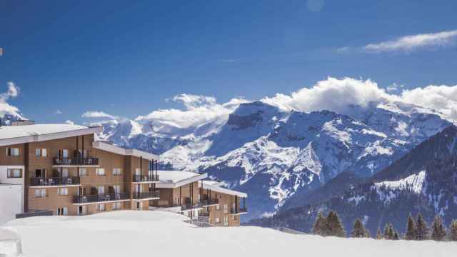 El hotel a pie de pista en los Alpes franceses donde sirven una increíble fondue a 1.600 metros