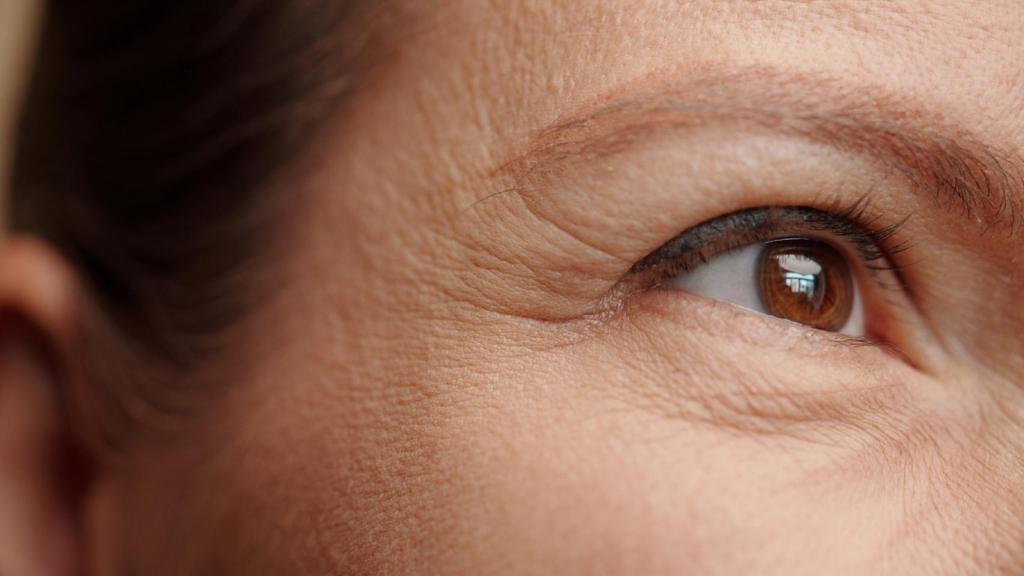 Así puedes usar el bicarbonato de sodio para eliminar las arrugas del rostro.
