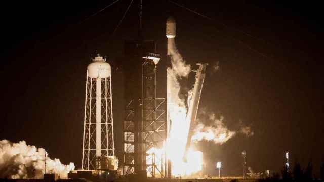 El cohete Falcon 9 despega con el módulo Odysseus de Intuitive Machines