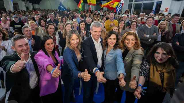 Mitin de Ayuso y Rueda en Vigo, a 15 de febrero de 2024.