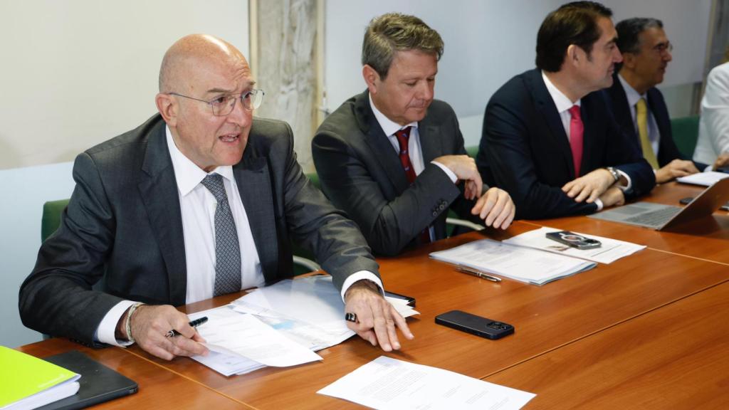 El alcalde de Valladolid durante la reunión de la Sociedad Valladolid Alta Velocidad