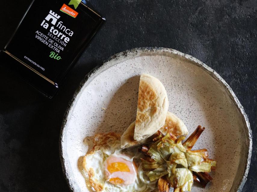 Aceite de Fina La Torre y huevos fritos.