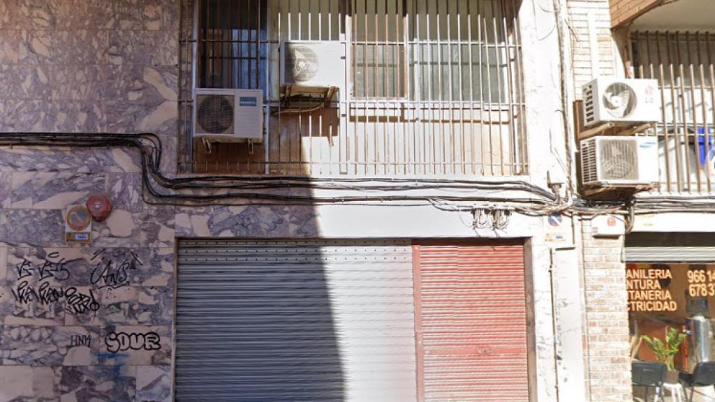 Local bajo embargado en Marqués de Molins, 22, Alicante.