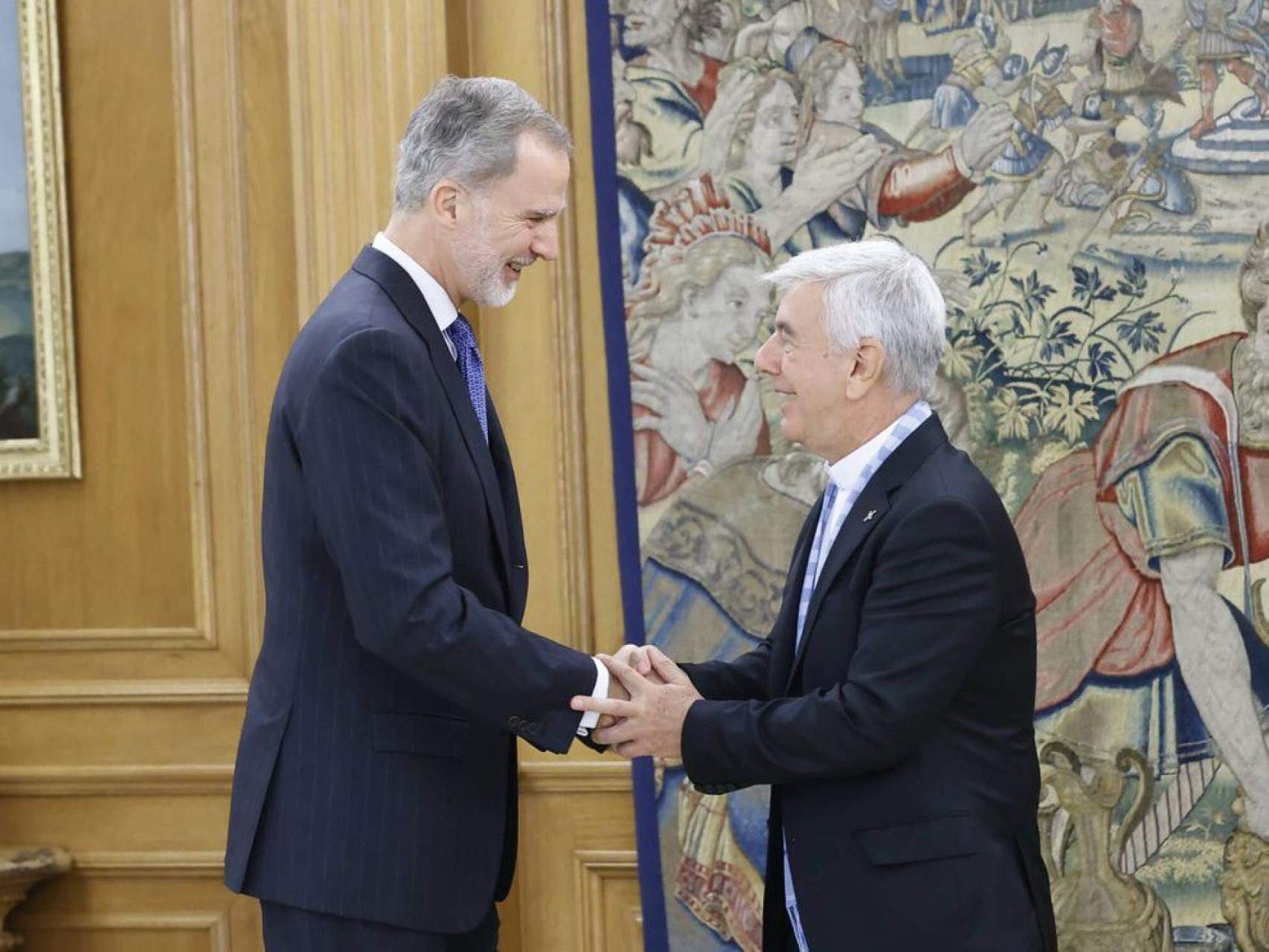 Felipe VI, junto a Kike Figaredo en la Zarzuela.