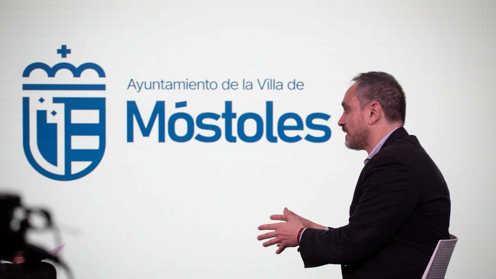 Manuel Bautista, alcalde de Móstoles durante su entrevista en las oficinas de EL ESPAÑOL.