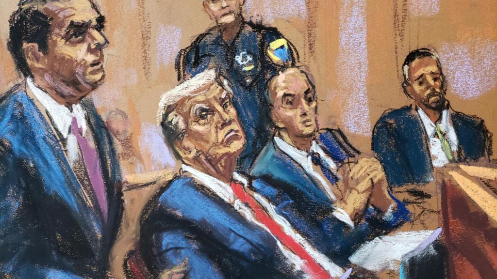 Trump asiste a una audiencia sobre un caso penal relacionado con un pago de dinero para mantener su silencio, en la ciudad de Nueva York.