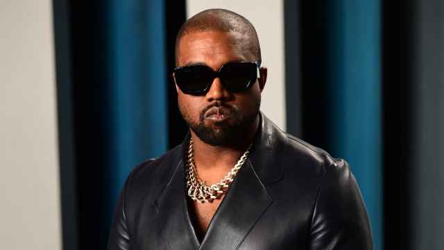 Kanye West en la fiesta Vanity Fair de 2020