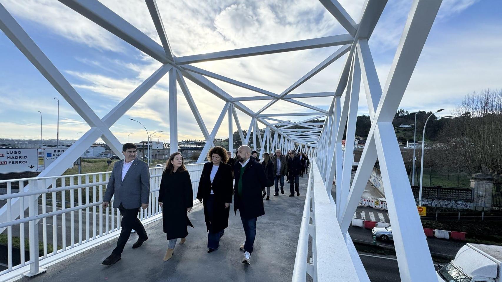 Inauguración de la pasarela que une Pedralonga y Palavea.