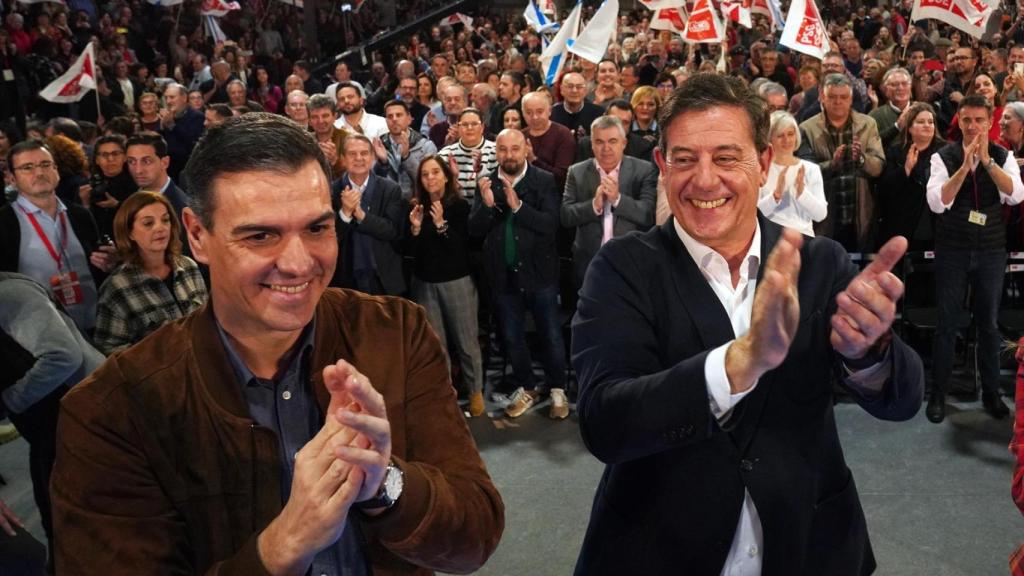 Besteiro y Sánchez en el mitin de cierre de campaña.