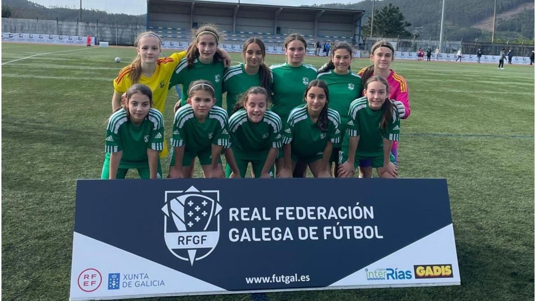 Jugadoras de sub 14, el pasado lunes en Cee