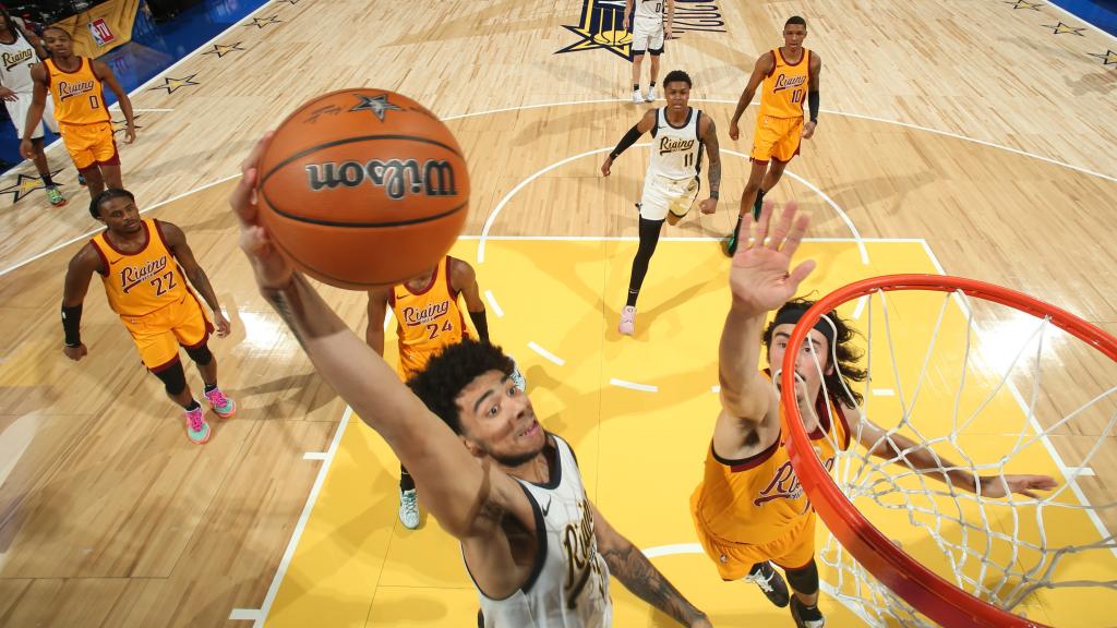 Izan Almansa, en el Rising Stars Challenge del All Star NBA 2024
