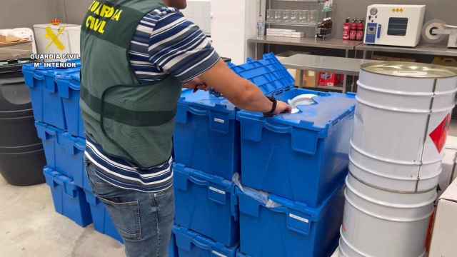 La Guardia Civil desmantela en Málaga un laboratorio clandestino dedicado a fabricar productos con alto contenido en CBD