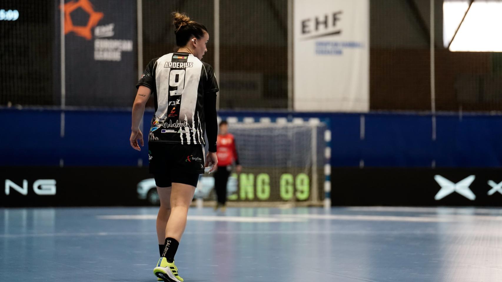 Silvia Arderius, jugadora del Balonmano Costa del Sol