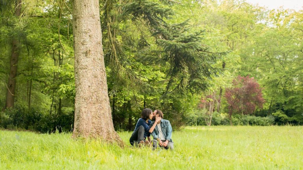Un fotograma de la película 'Fuera de tiempo', dirigida por Olivier Assayas