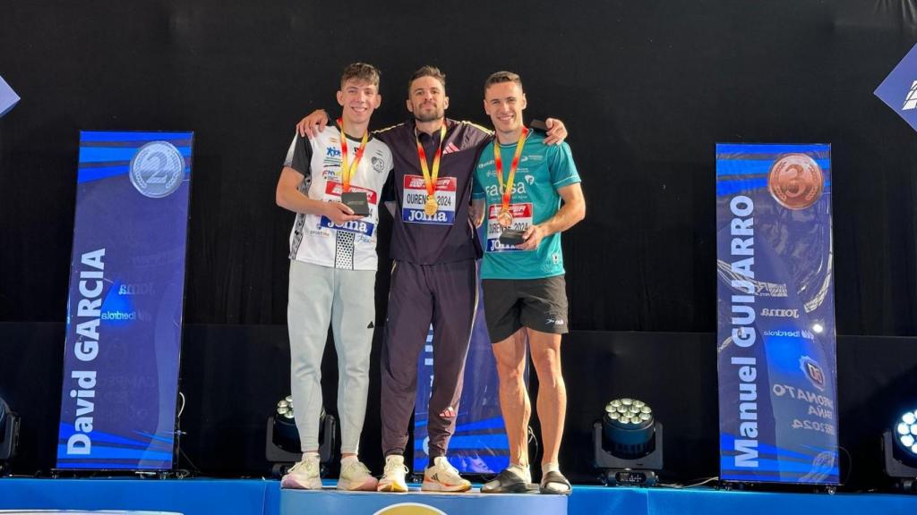 Óscar Husillo sube al pódio