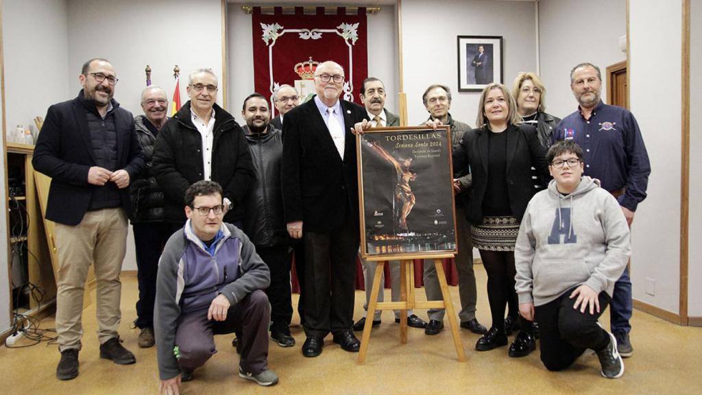 Momento de la presentación del cartel de la Semana Santa 2024 en Tordesillas