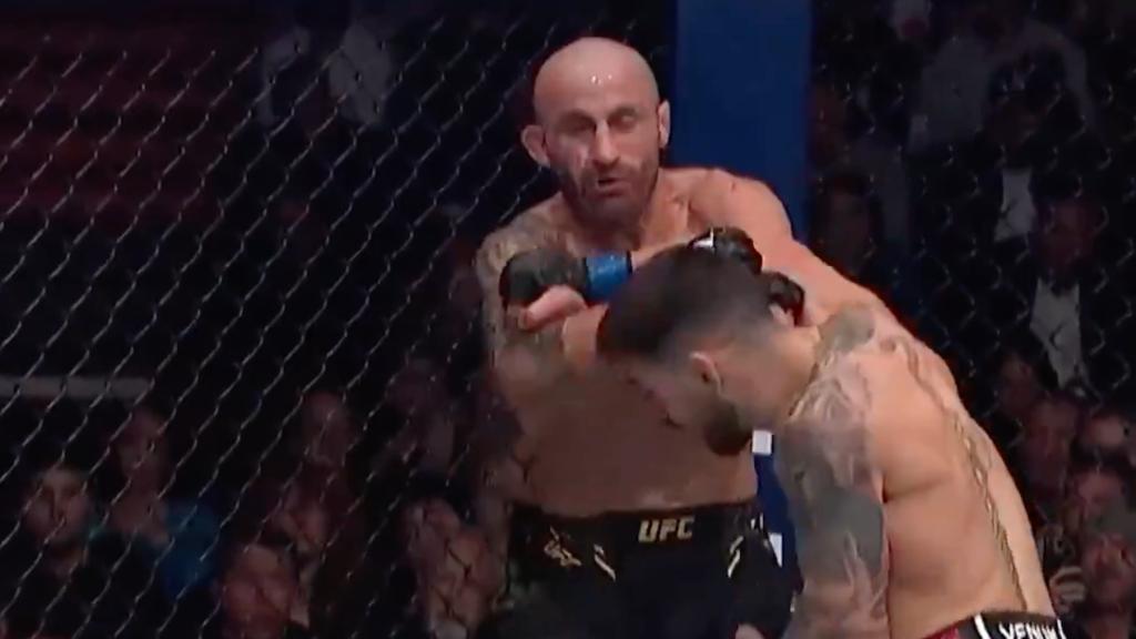 Así fue el brutal KO de Topuria a Volkanovski