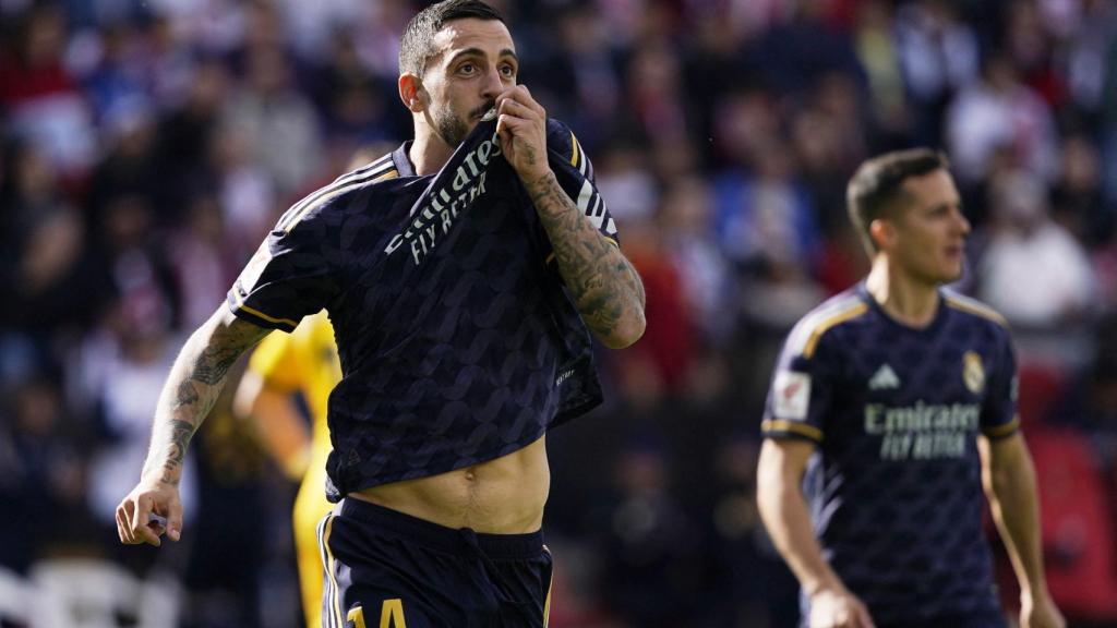 Joselu celebra el gol ante el Rayo Vallecano.