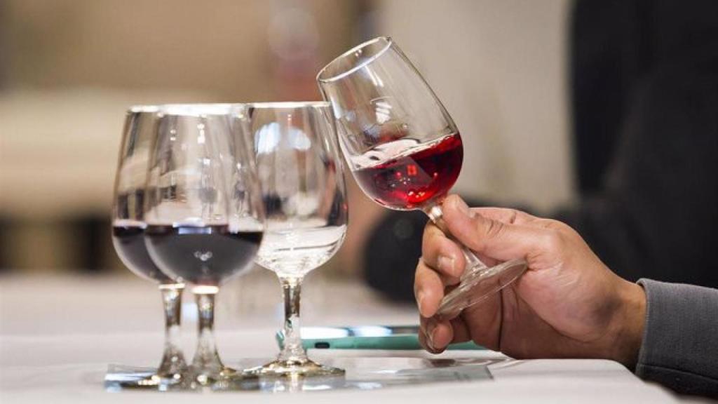 Imagen de archivo de una cata de vino.