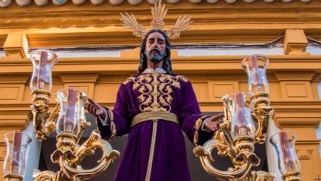 Nuestro Padre Jesús de la Redención, a la salida de su Parroquia.