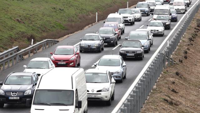 Un accidente múltiple provoca un gran atasco en la entrada al Polígono de Toledo