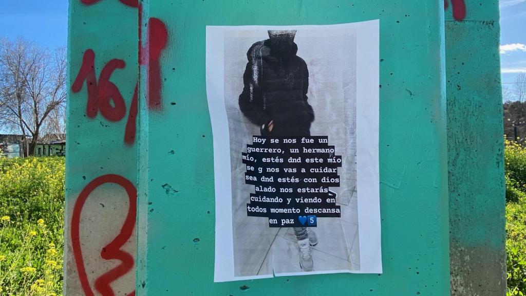 Un cartel de recuerdo a Ryan en Getafe.