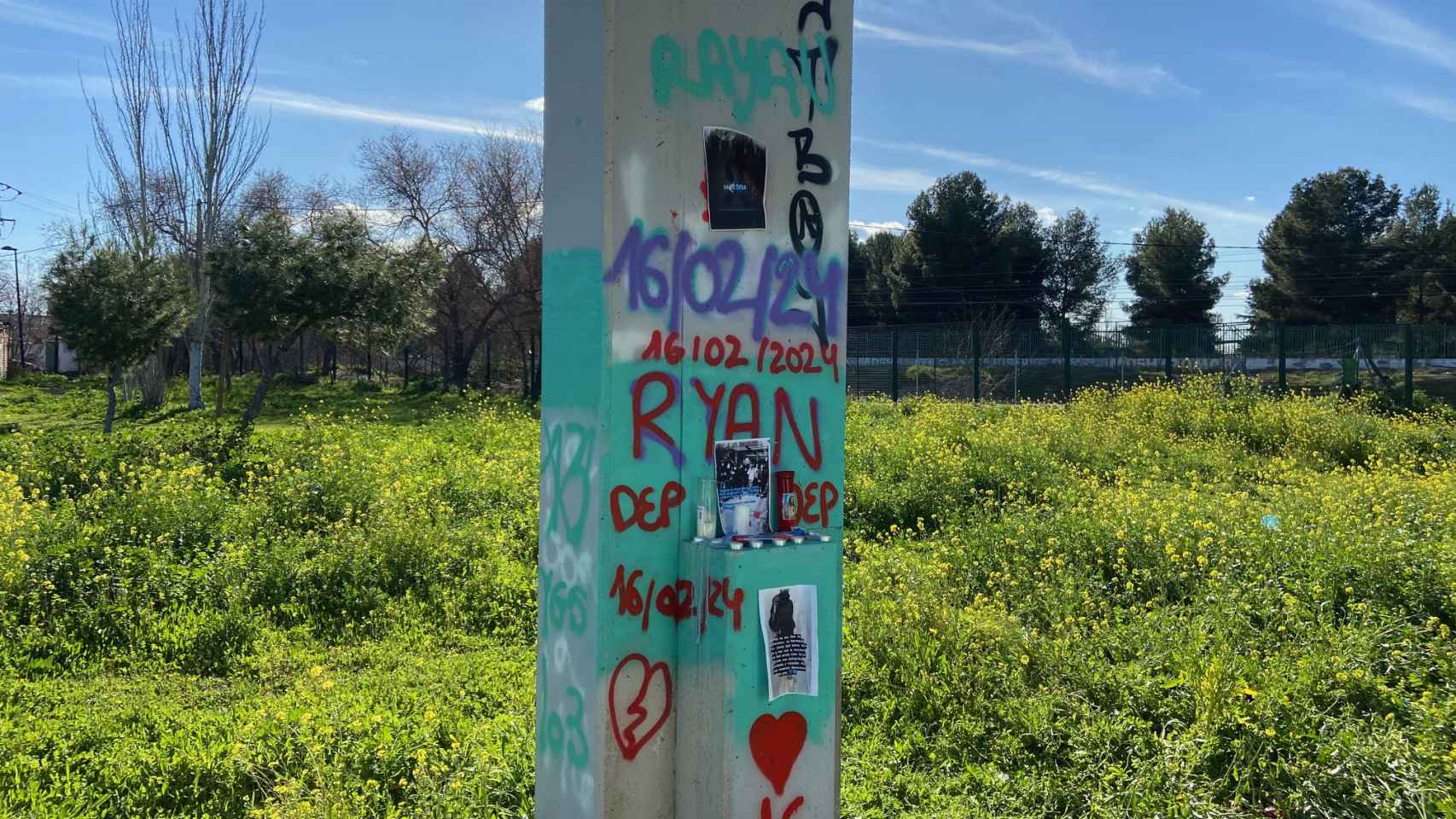 El homenaje a Ryan en el puente de Getafe.