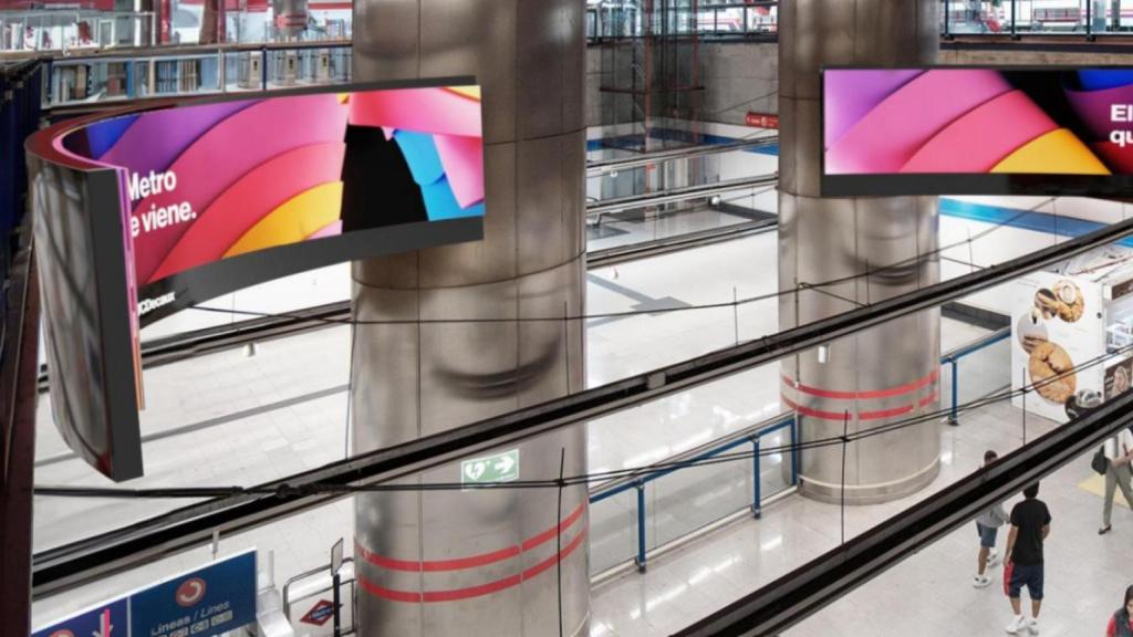 Proyección de las dos pantallas curvas de Nuevos Ministerios.