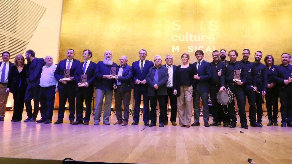 Algunos de los galardonados en los recientes premios de la Cultura que otorga la Diputación de Alicante.
