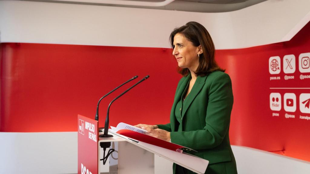 La portavoz del PSOE, Esther Peña, este lunes en la rueda de prensa tras la Ejecutiva del partido.