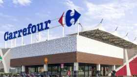Fachada de un supermercado Carrefour.